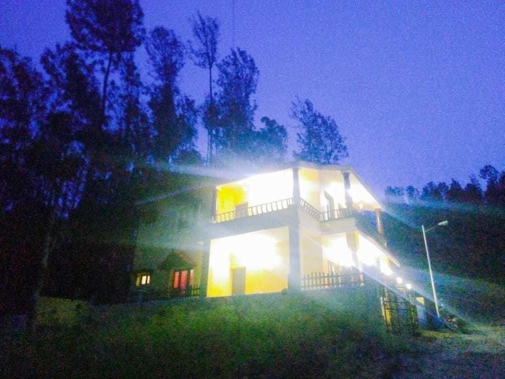 Yercaud Grand Inn Hotels & Resorts in Salem, India