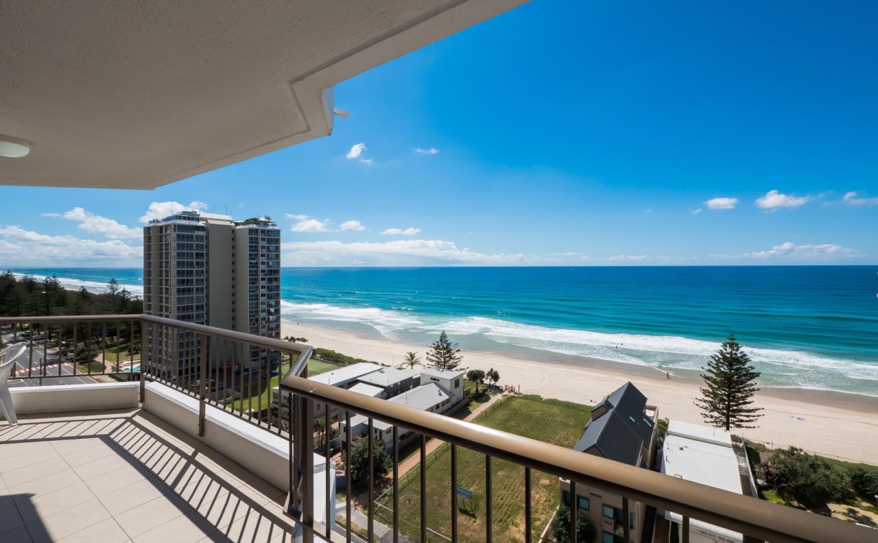 Carrington Court Holiday Apartments Main Beach — 4-Star Luxury Hotel in Main Beach, Australia