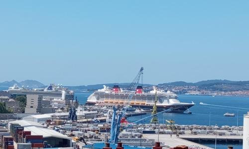 Juli & Room Ria de Vigo in Vigo, Spain