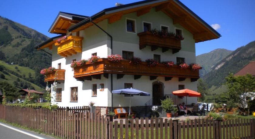 Haus Helene — 4-Star Luxury Hotel in Rauris, Austria