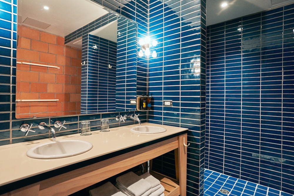 The Carpenter Hotel - photo 32