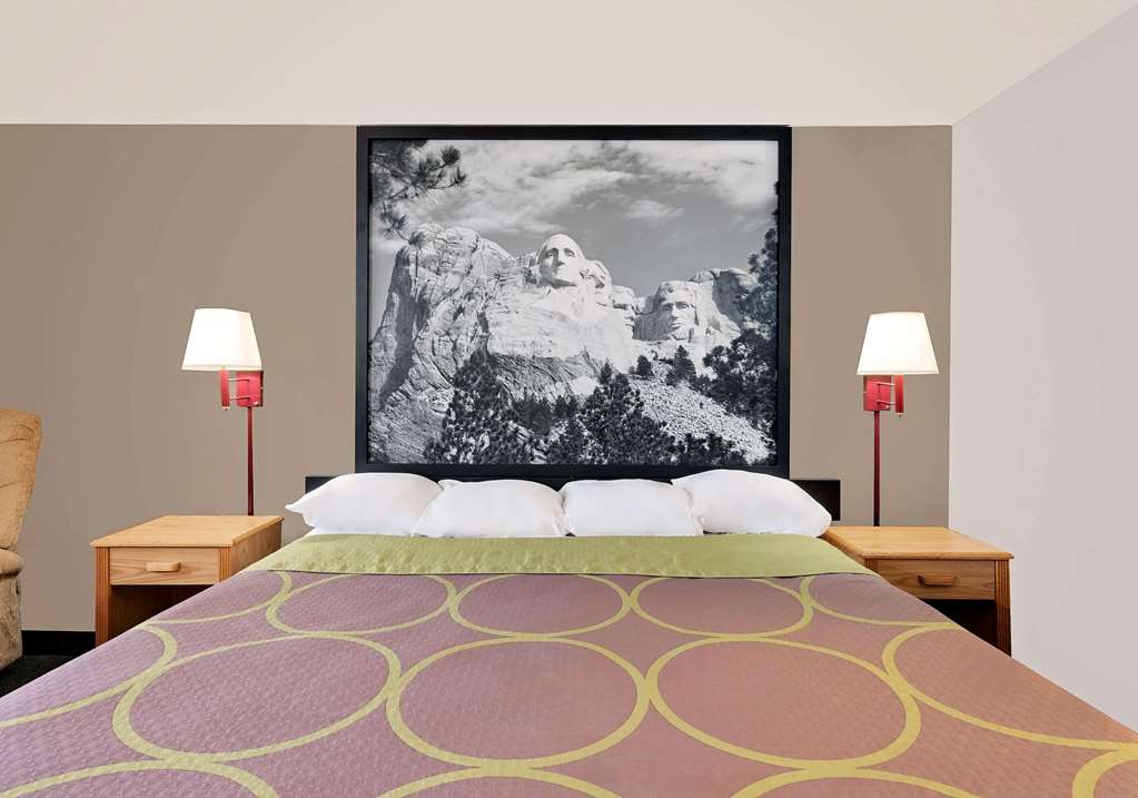 Super 8 by Wyndham Spearfish - featured photo