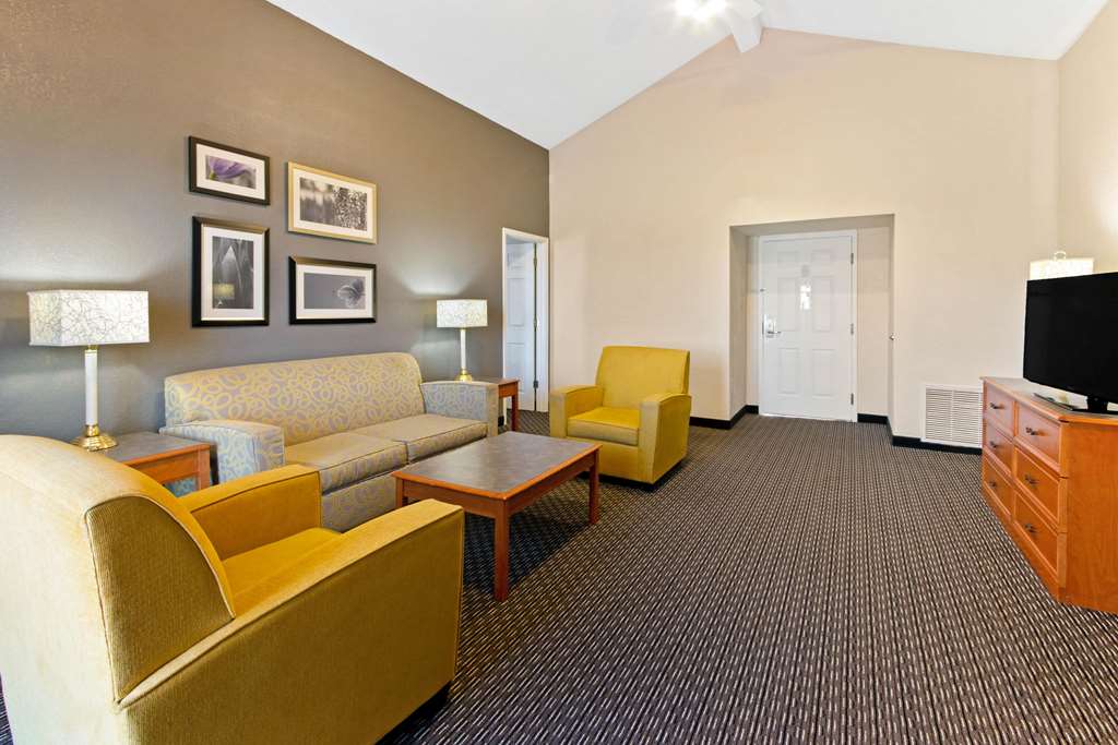 La Quinta Inn by Wyndham Santa Fe - photo 26