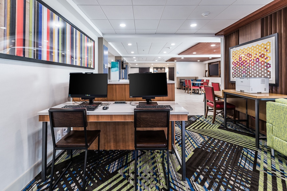 Holiday Inn Express Flint Campus Area by IHG - photo 18