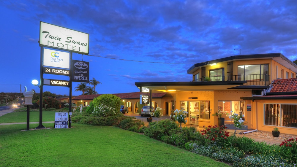 Twin Swans Motel in Inverell, Australia
