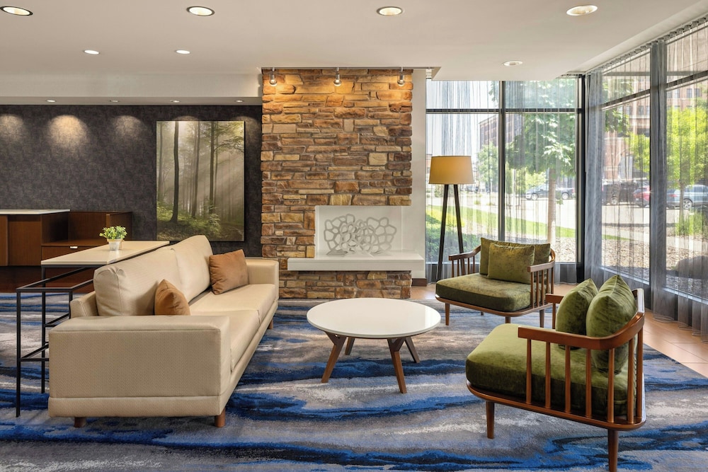 Fairfield Inn & Suites by Marriott La Crosse Downtown - photo 2