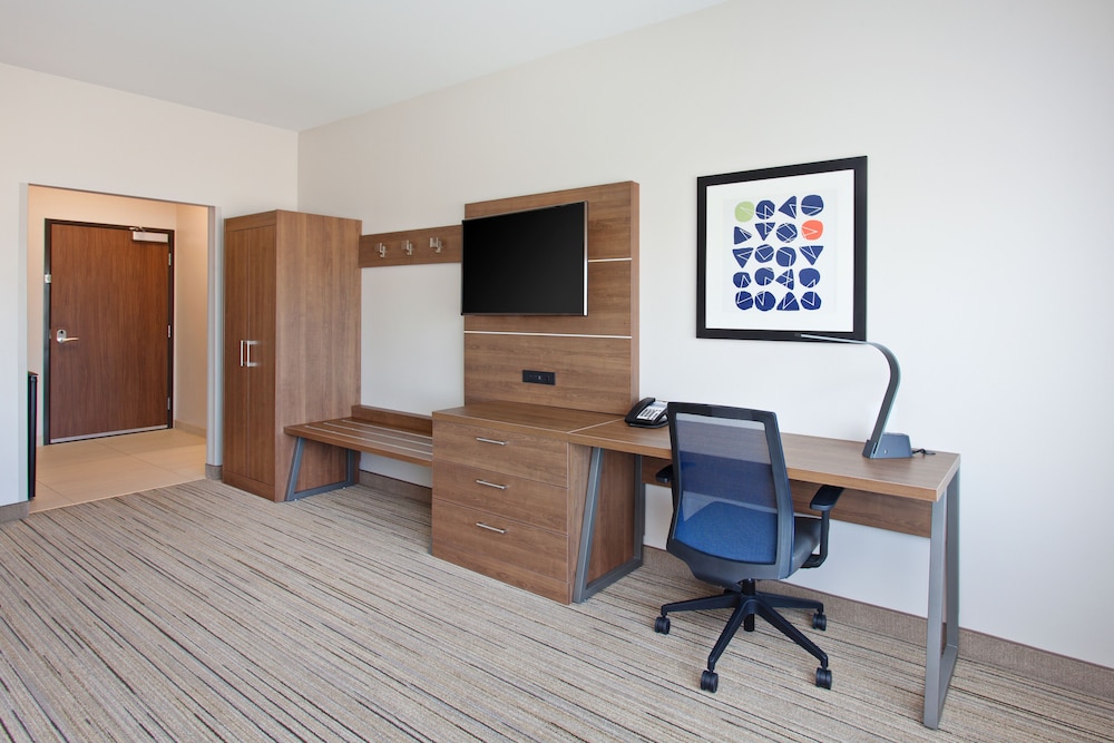 Holiday Inn Express & Suites Moses Lake by IHG - photo 14