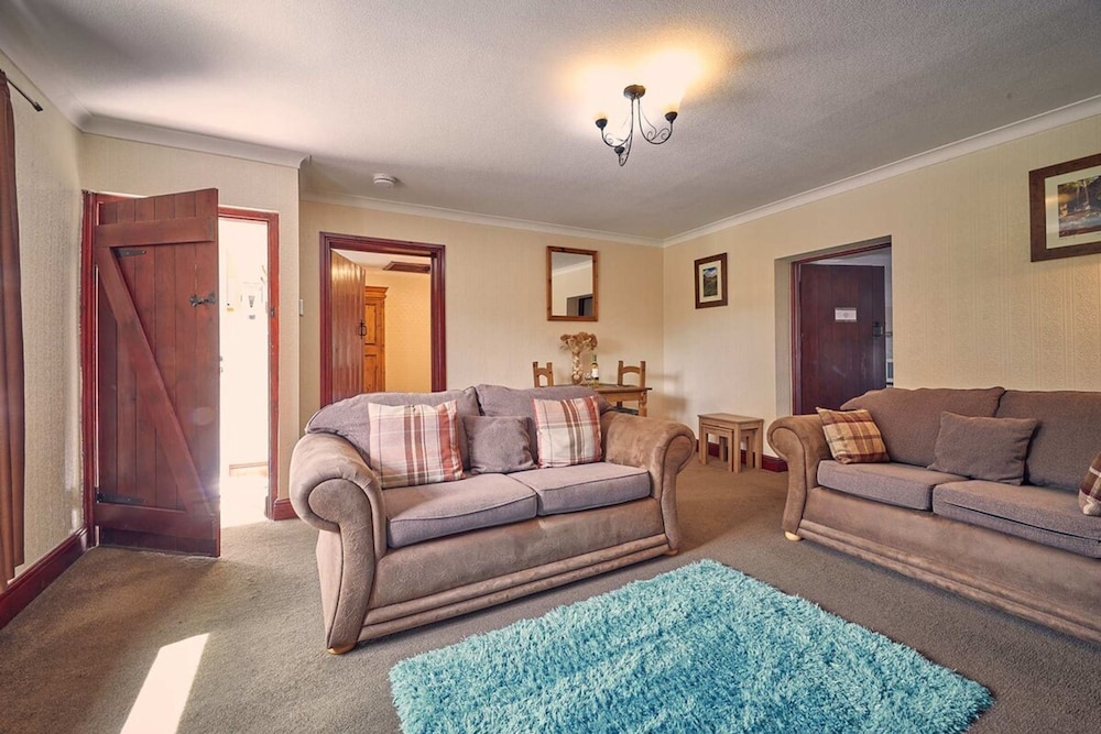 Host & Stay Rose Cottage — 4-Star Luxury Hotel in Bamburgh, United Kingdom