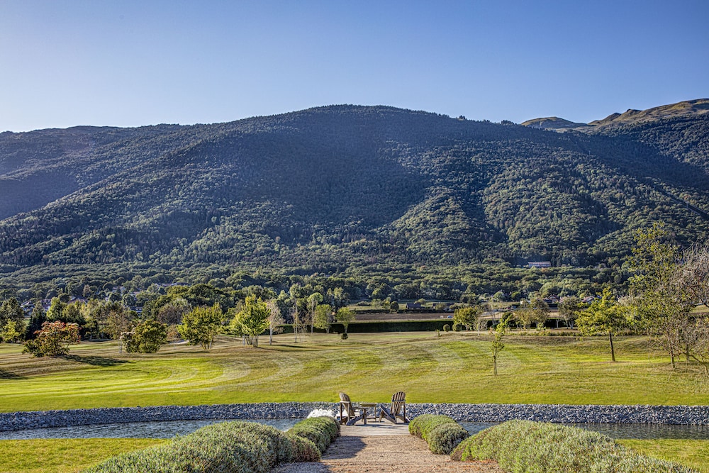 Jiva Hill Resort Genève in Paris, France