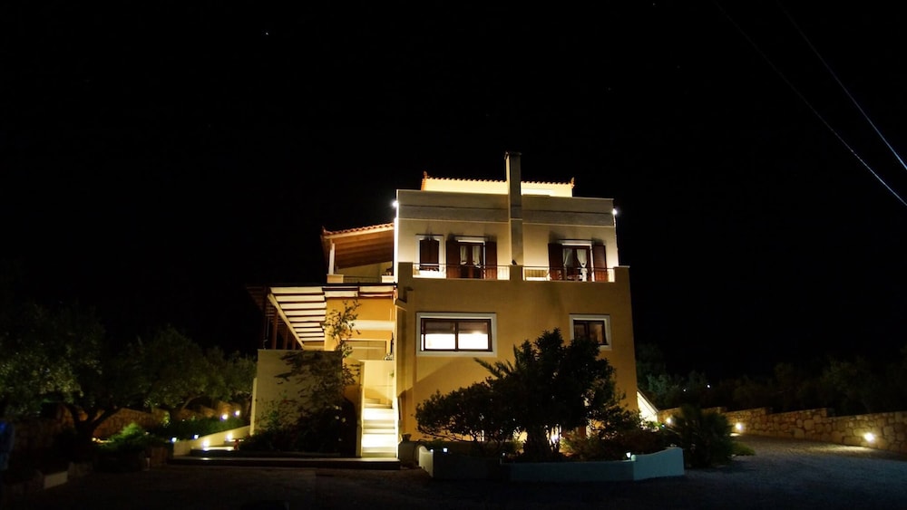 Berdoussis Hotel - last minute hotel in Unknown City