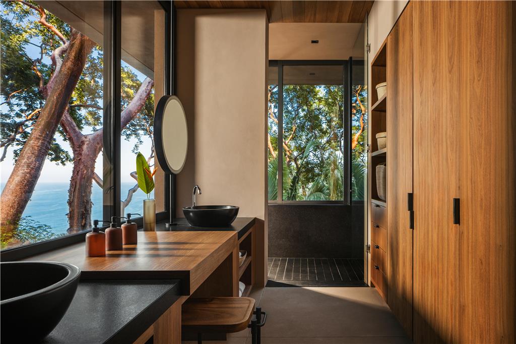 OneOnly Mandarina Villa Bathroom
