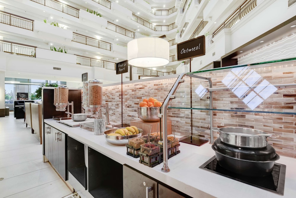 Embassy Suites by Hilton Anaheim Orange - photo 38