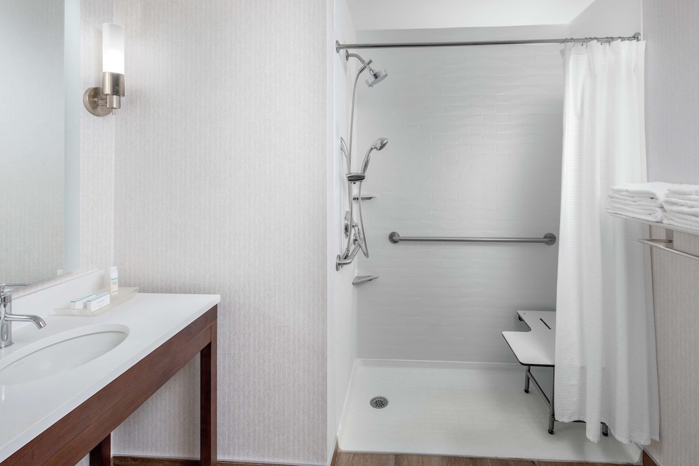 Homewood Suites by Hilton Nashville Downtown - photo 24