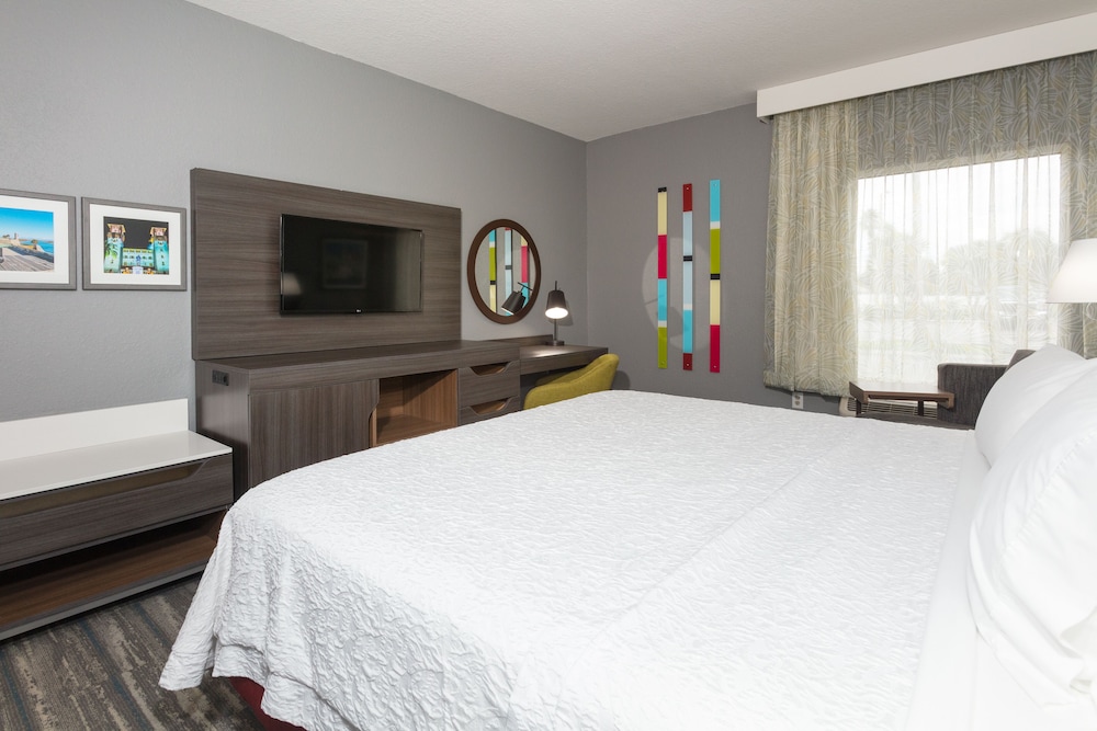 Hampton Inn St. Augustine Beach - photo 5