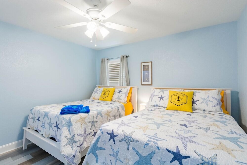 Upham Beach Inn - photo 11