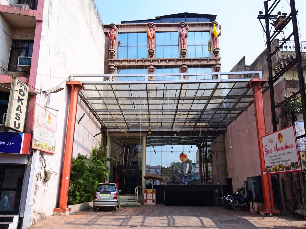 Hotel Grand International — hotel in Raipur
