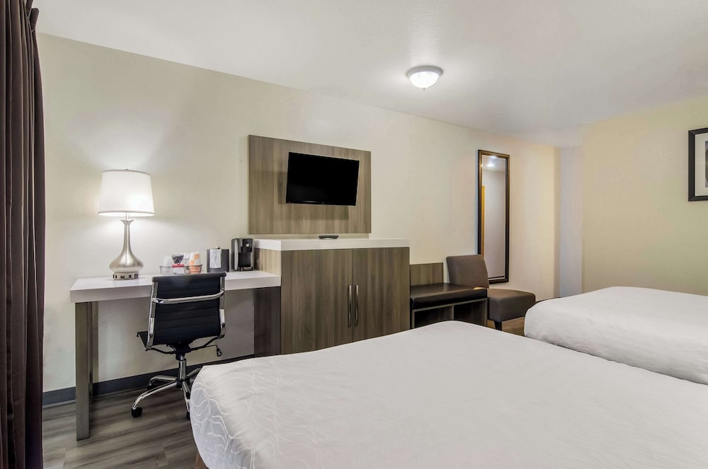 Rodeway Inn Enumclaw Mount RainierCrystal Mountain - photo 10