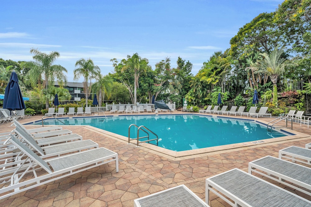 Park Shore Resort - photo 42