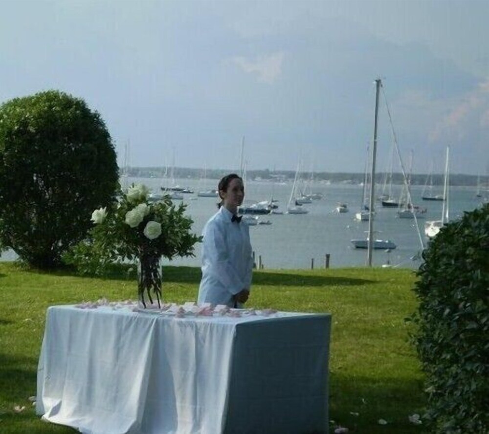 Dering Harbor Inn - photo 41