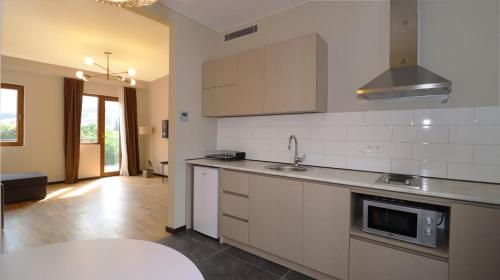 Bright and Cozy Apt in Tbilisi