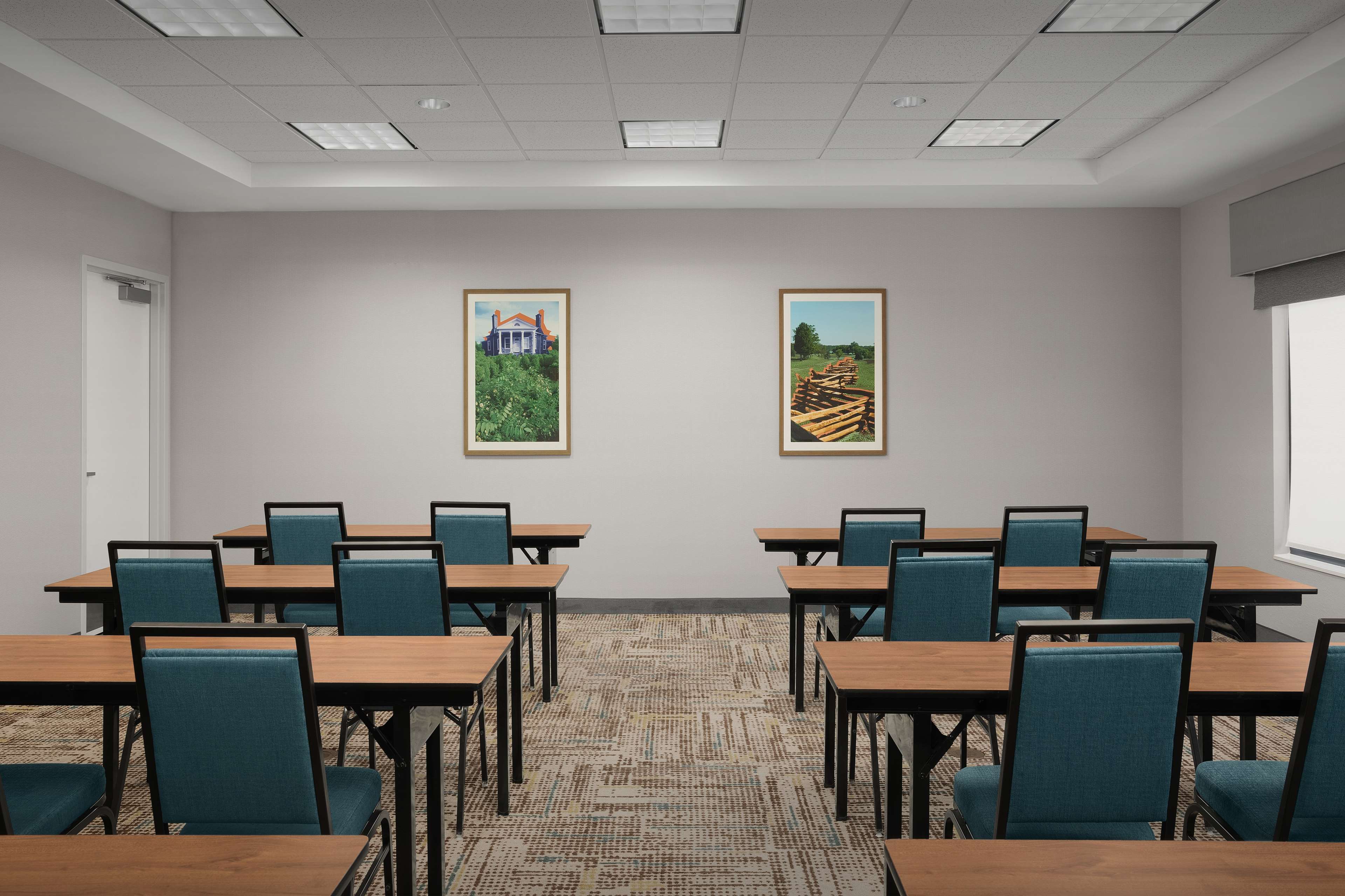 Hampton Inn & Suites Lynchburg - photo 13