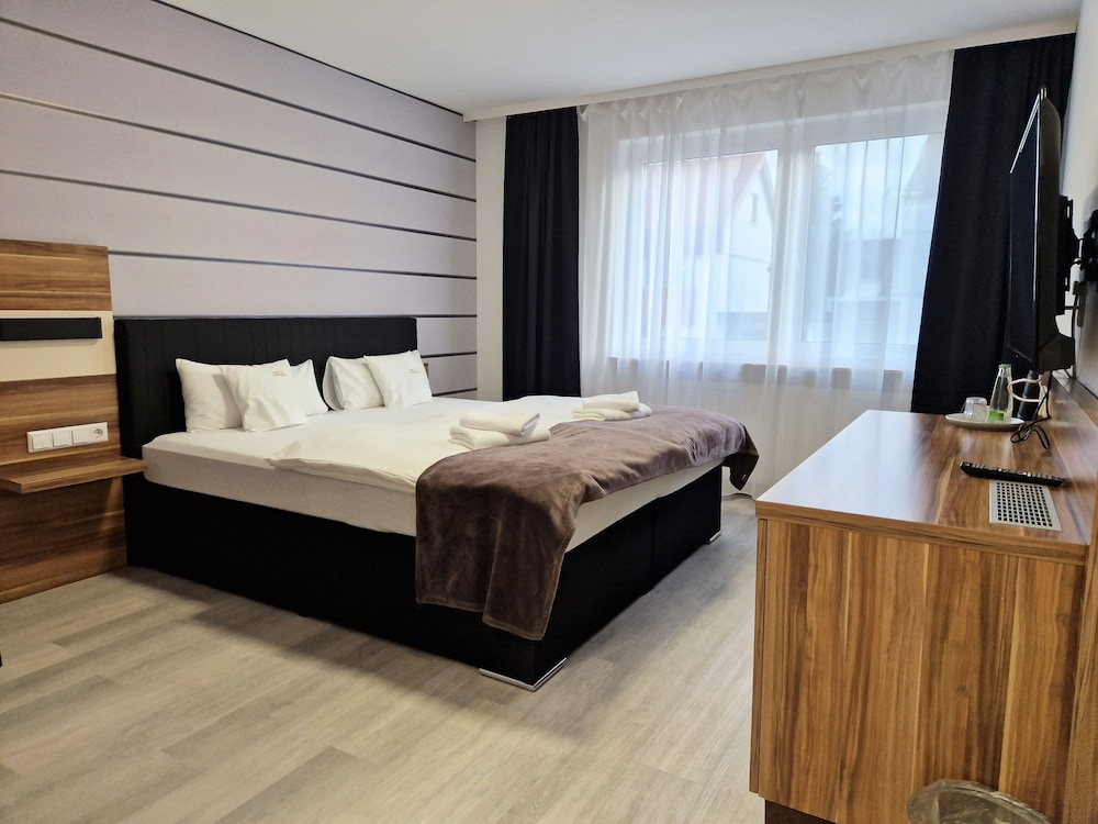 Hotel Am Kurpark — Bad Wimpfen — photo 2