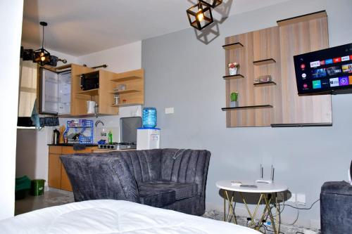 B1 Studio On Ngong Road Near Junction Mall