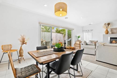 Salty Sage Beach House — 4-Star Luxury Hotel in Torquay, Australia