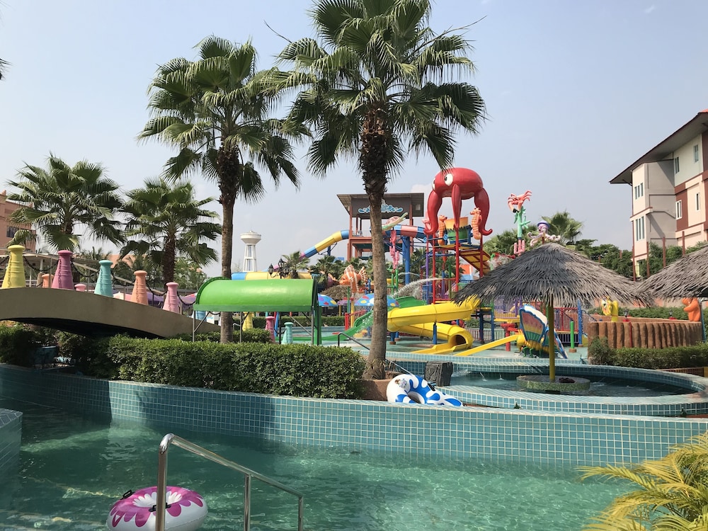 Usotel Waterland Hotel in Udon Thani, Thailand