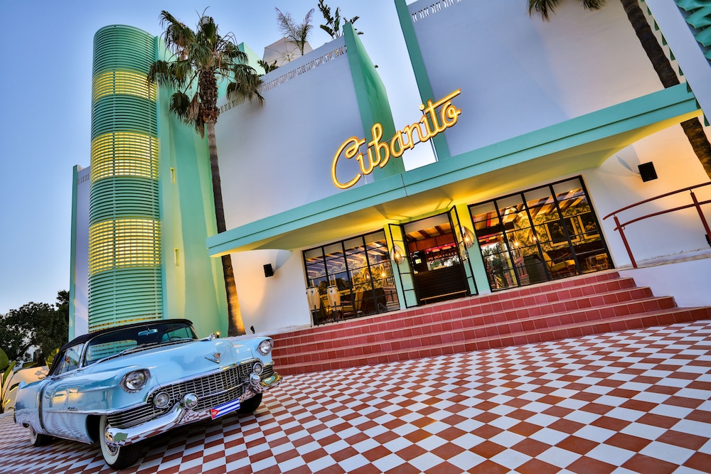 Cubanito Ibiza — 4-Star Luxury Hotel in Sant Antoni De Portmany, Spain