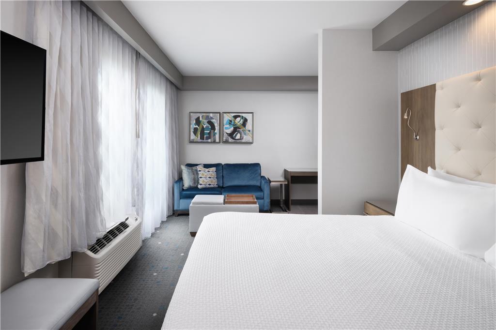 Best Western Premier Hotel at Fisher's Landing - photo 17