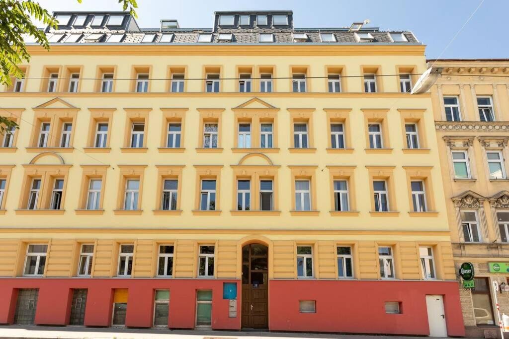 Wien Sky Loft l LF43 — 4-Star Luxury Hotel in Vienna, Austria