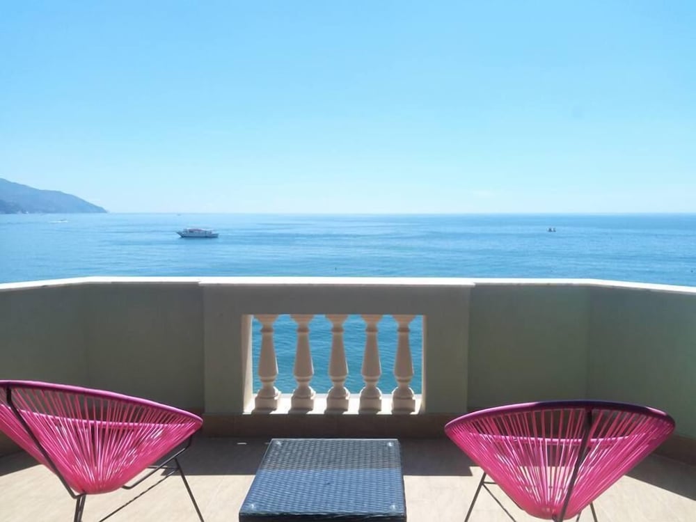 La Terrazza sul Mare - carbon neutral hotel in Monterosso Al Mare