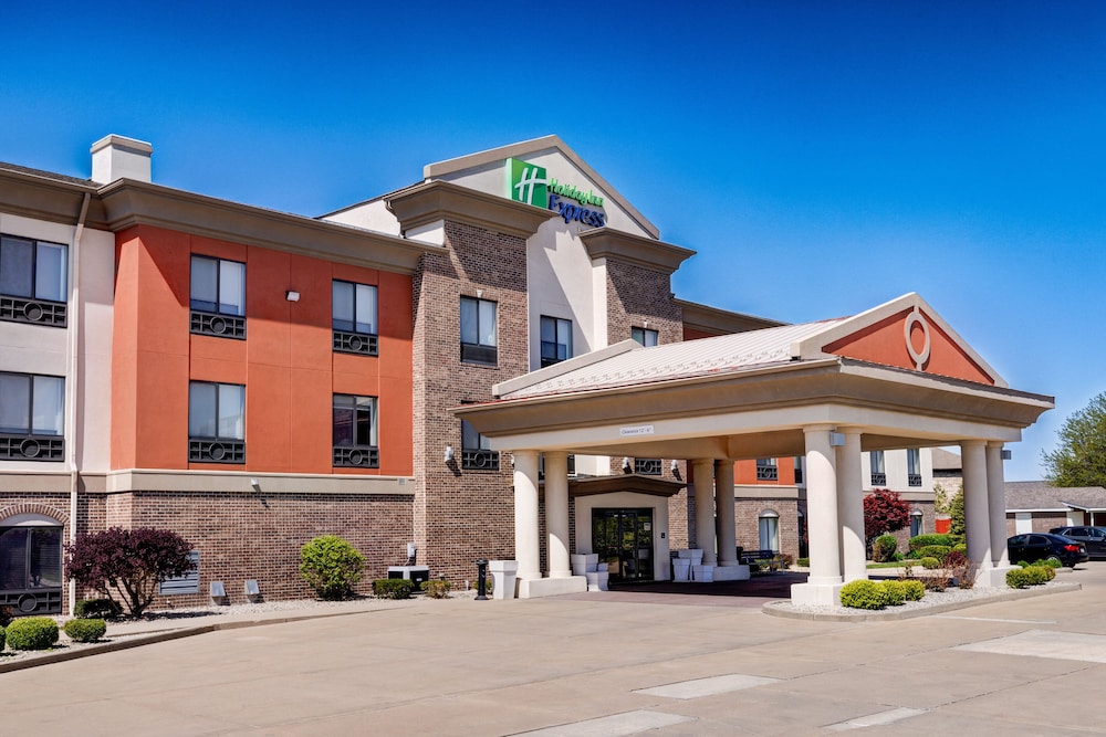 Holiday Inn Express & Suites Shelbyville Indianapolis by IHG — hotel in Shelbyville