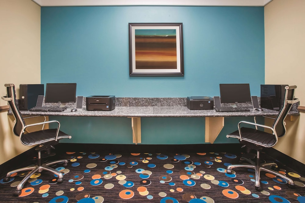 Spark by Hilton Kingsland - photo 27