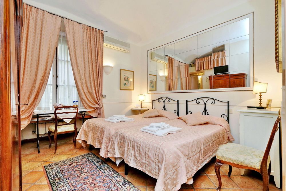 Scipioni Suites — 4-Star Luxury Hotel in Rome, Italy