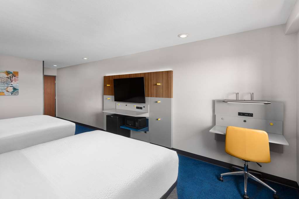 Microtel Inn & Suites by Wyndham Rapid City - photo 19