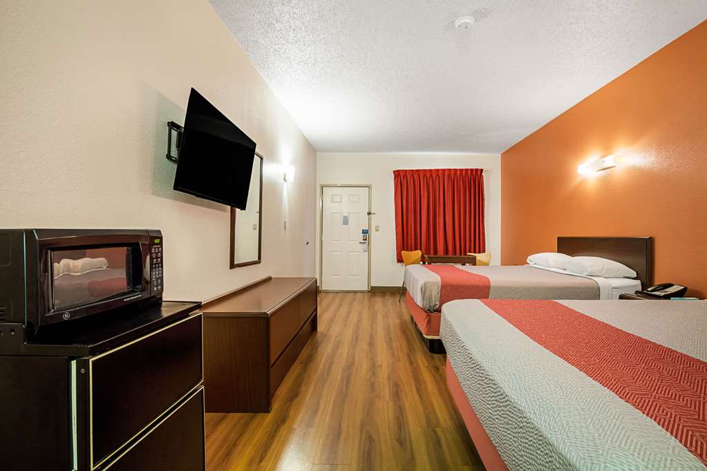 Motel 6 Covington TN - photo 10