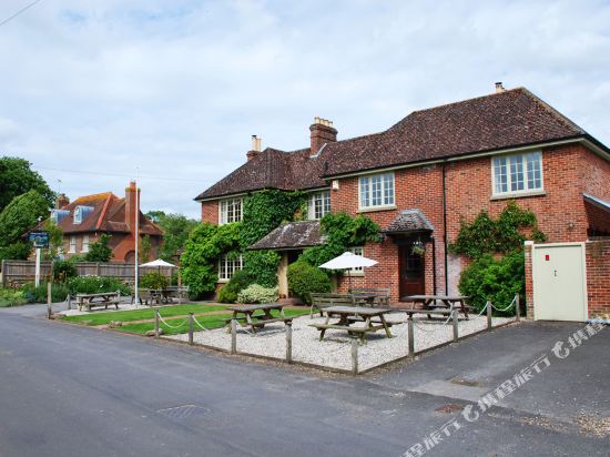 The Blowing Stone — 4-Star Luxury Hotel in Wantage, United Kingdom