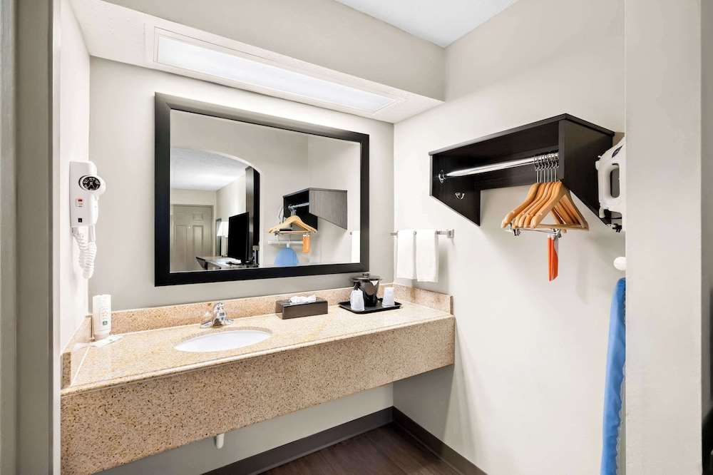 Quality Inn & Suites Monticello - photo 28