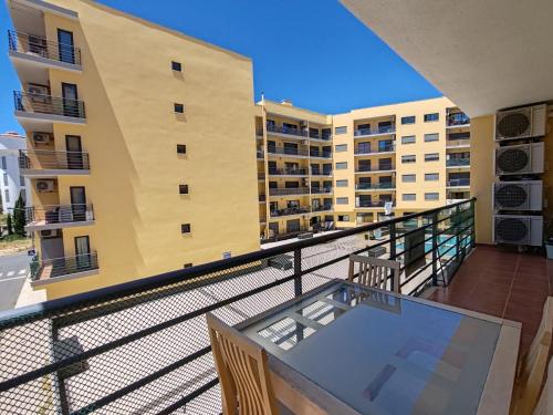 T3 2ºB Navegantes Casas & Papéis — 4-Star Luxury Hotel in Armacao De Pera, Portugal