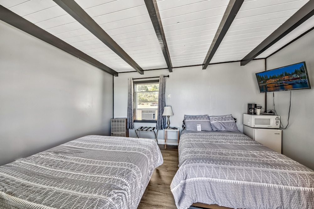 West Walker Motel - photo 19
