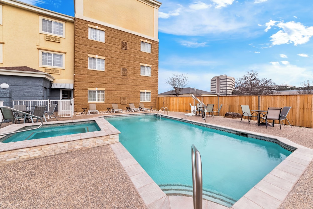 Quality Inn & Suites San Antonio Airport Stone Oak - photo 23