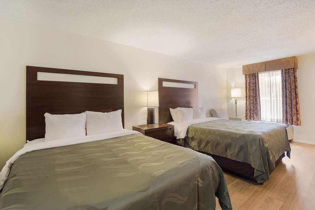 Quality Inn & Suites Conference Center Statesboro Historic District - photo 13