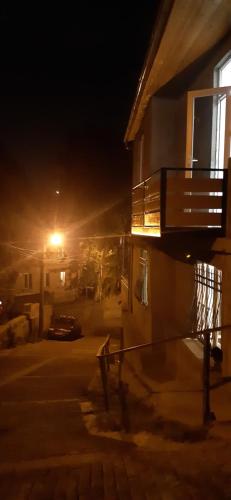 Nikas apartment with balcony in old Tbilisi