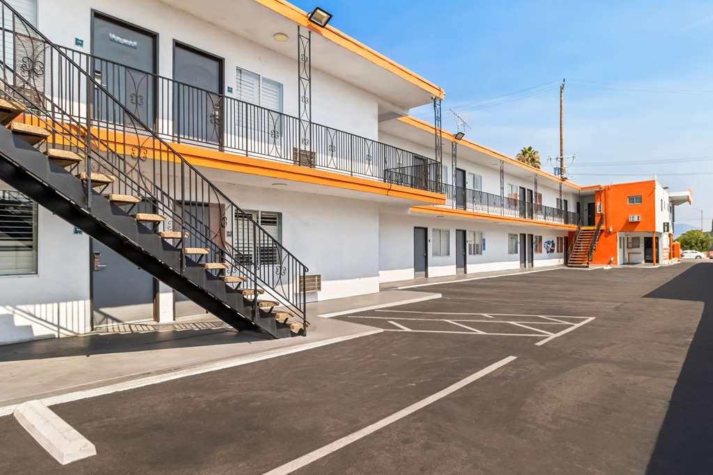 Rodeway Inn & Suites North Hollywood Burbank Airport Universal Area - photo 6
