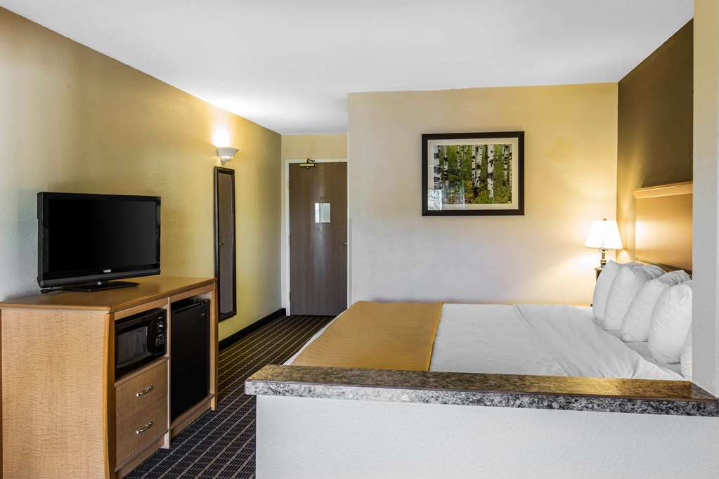 Quality Inn & Suites Silverthorne Copper Mountain - photo 15