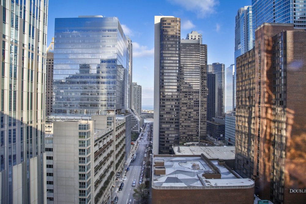 Aloft Chicago Mag Mile - photo 17
