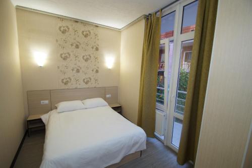 Lotos Hotel — hotel in Divnomorskoye