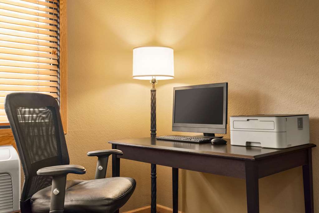 AmericInn by Wyndham Detroit Lakes - photo 81